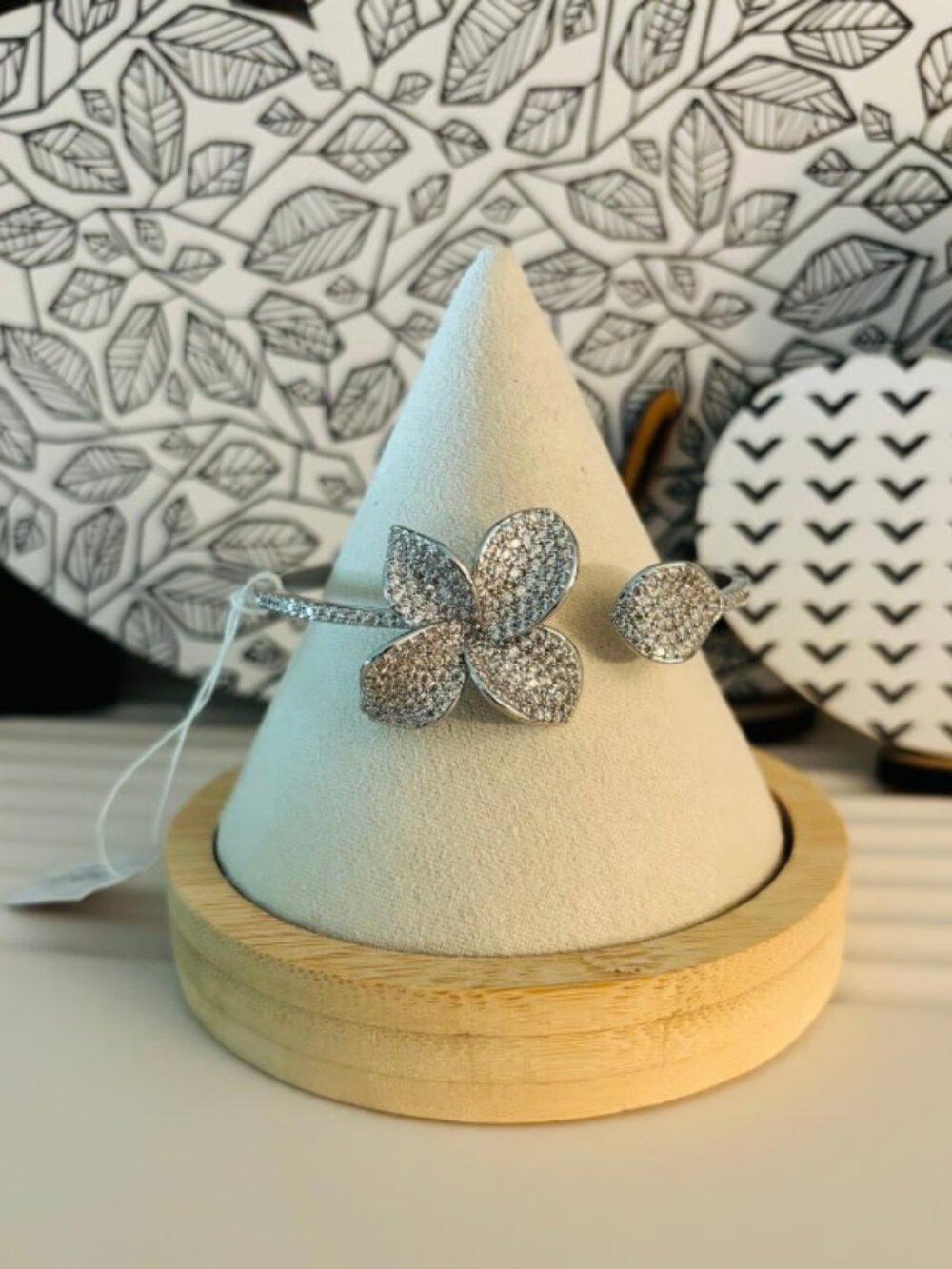Park Lane Water Lily Bracelet